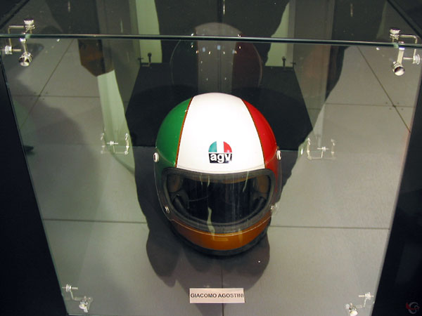 Helm van Agostini