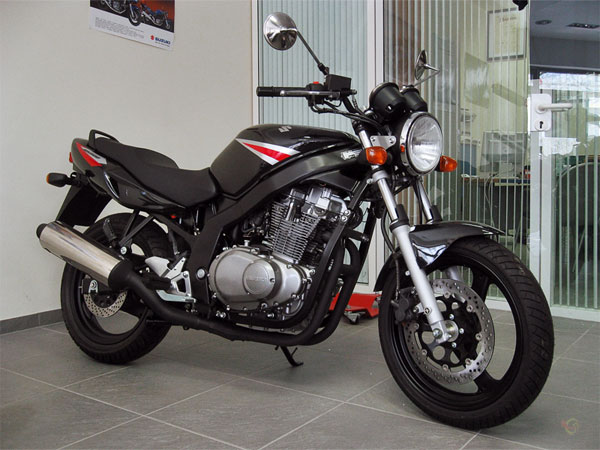 Suzuki GS500