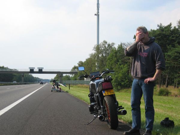 Motor op de vluchtstrook